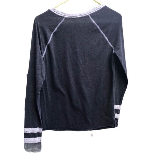 V.S pink long sleeve top - Picture 5 of 7